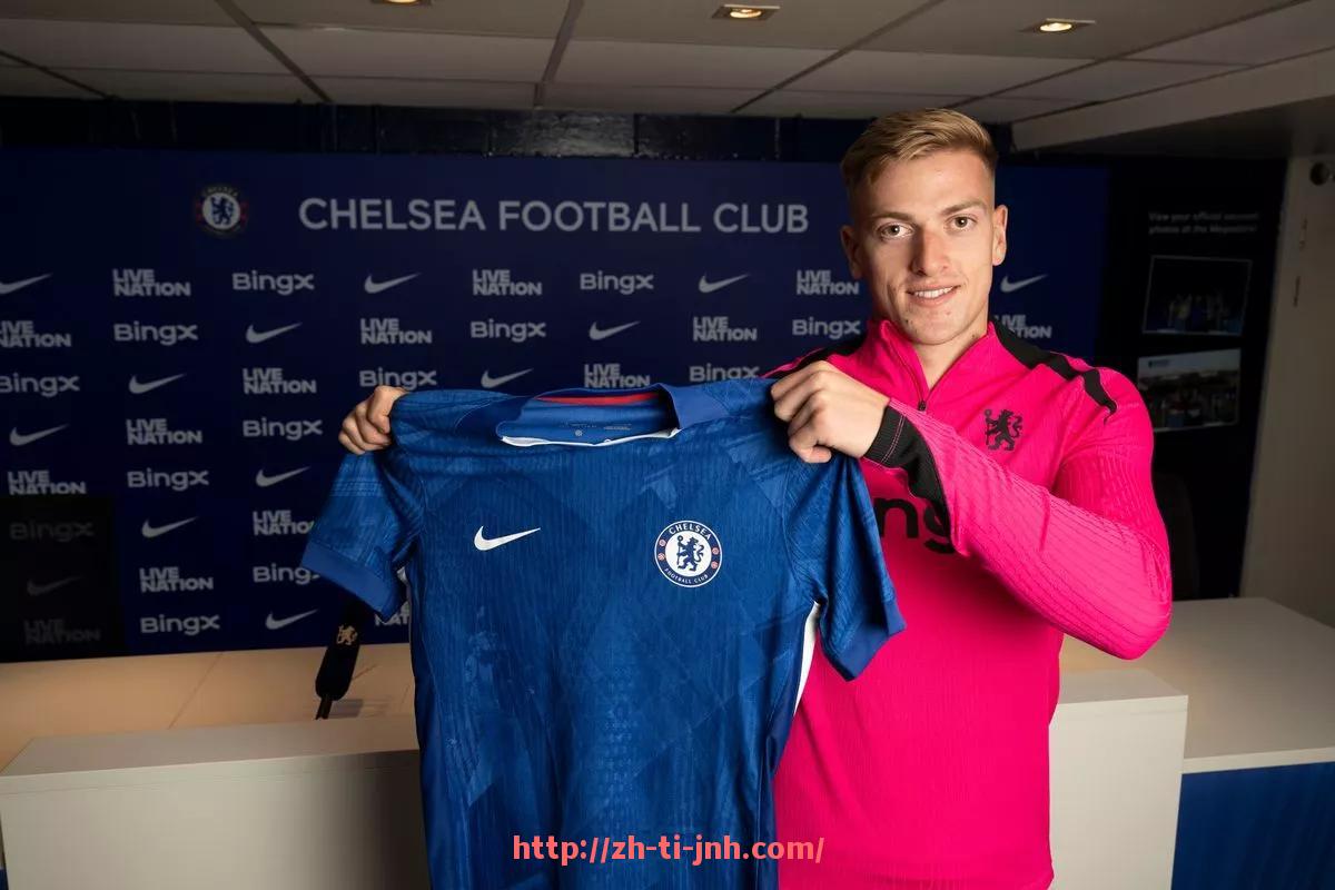 金年会体育-2013年火箭队对活塞队比赛回顾及技术细节解读